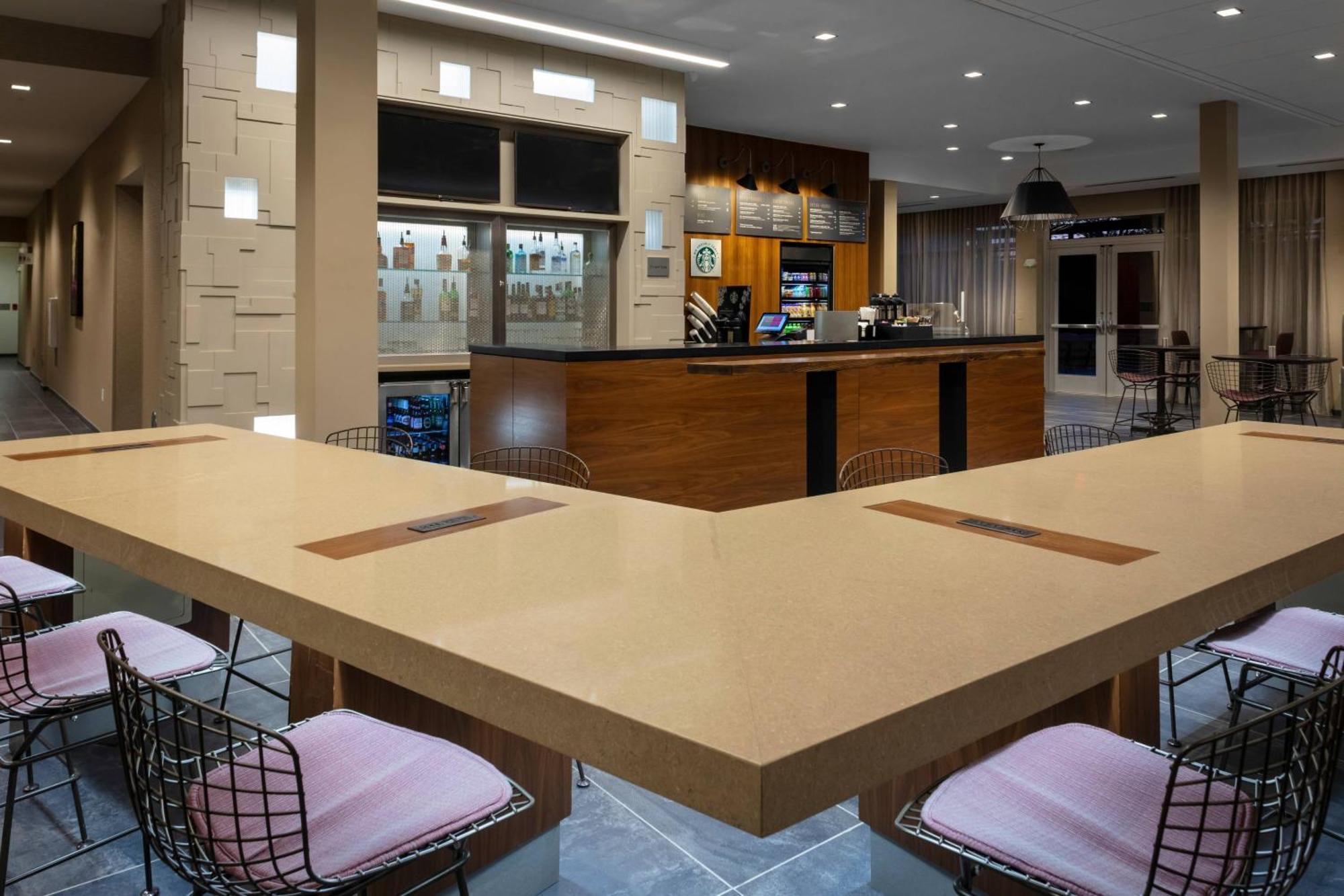Courtyard By Marriott Indianapolis West-Speedway Hotel Exterior foto