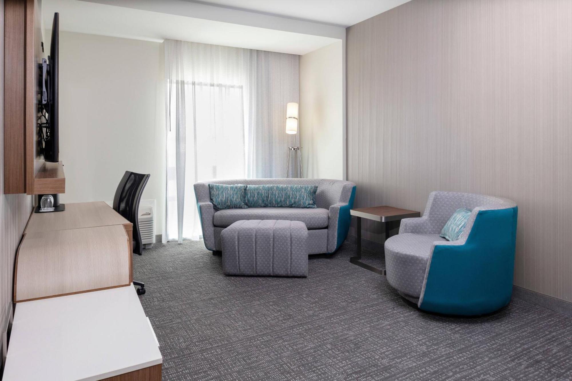 Courtyard By Marriott Indianapolis West-Speedway Hotel Exterior foto