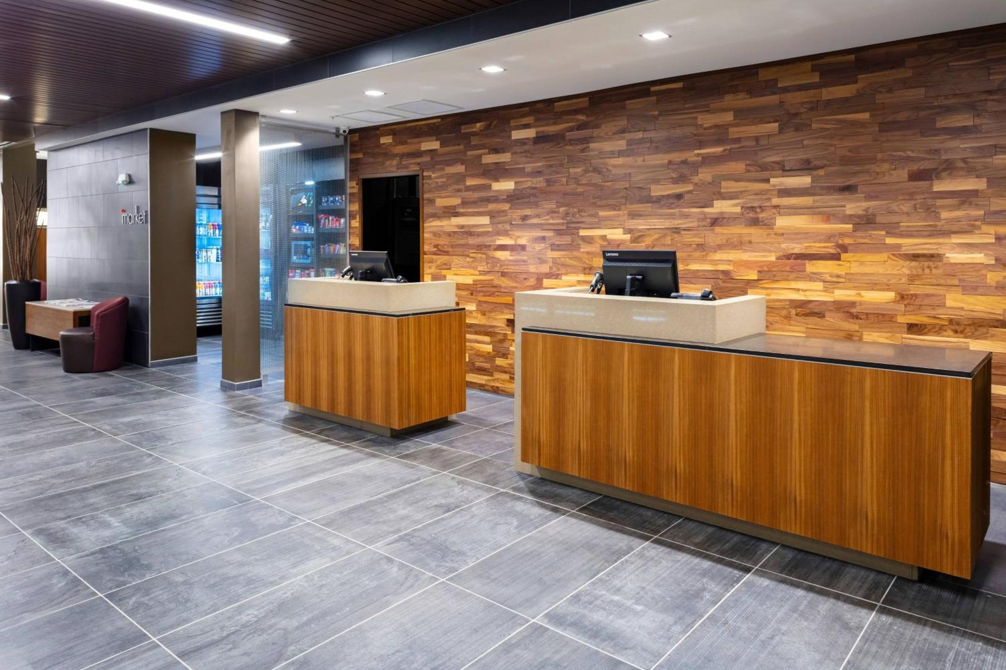 Courtyard By Marriott Indianapolis West-Speedway Hotel Exterior foto